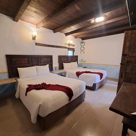 Hotel La Capilla ซานกริสโตบัล เด ลาสกาซาส ภายนอก รูปภาพ
