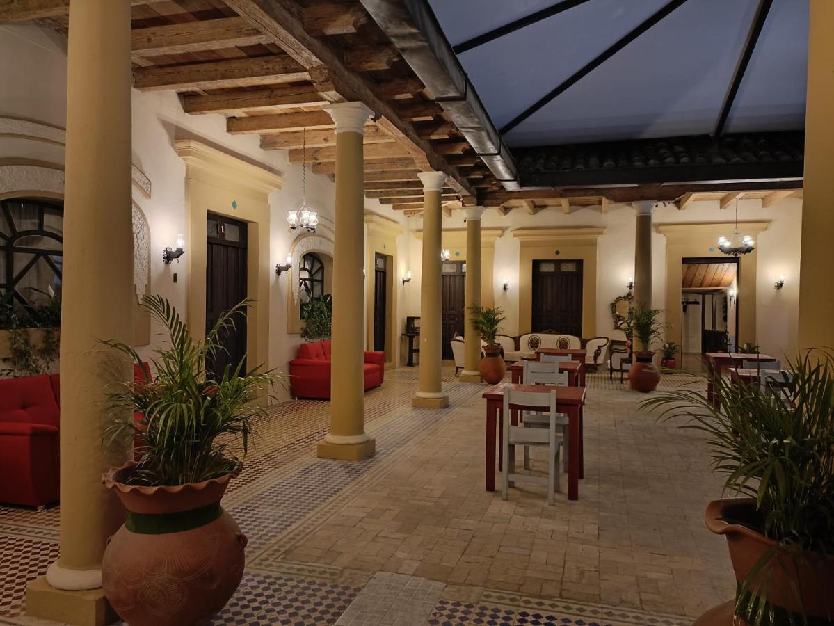 Hotel La Capilla ซานกริสโตบัล เด ลาสกาซาส ภายนอก รูปภาพ