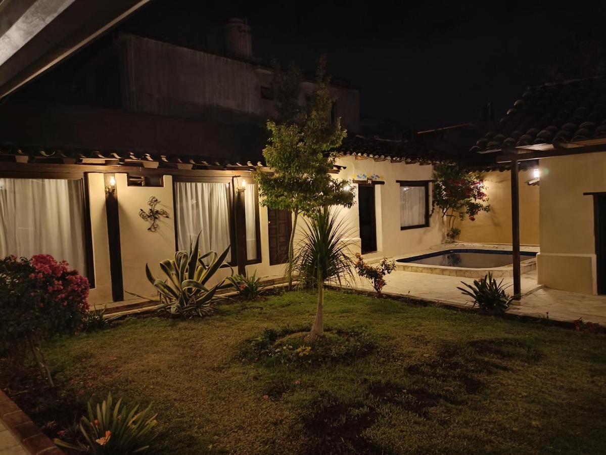Hotel La Capilla ซานกริสโตบัล เด ลาสกาซาส ภายนอก รูปภาพ