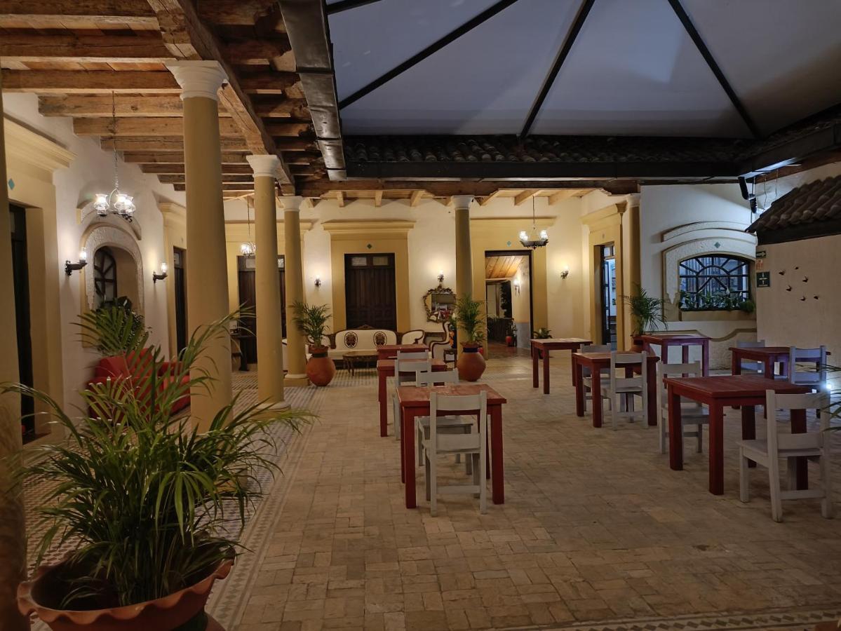 Hotel La Capilla ซานกริสโตบัล เด ลาสกาซาส ภายนอก รูปภาพ