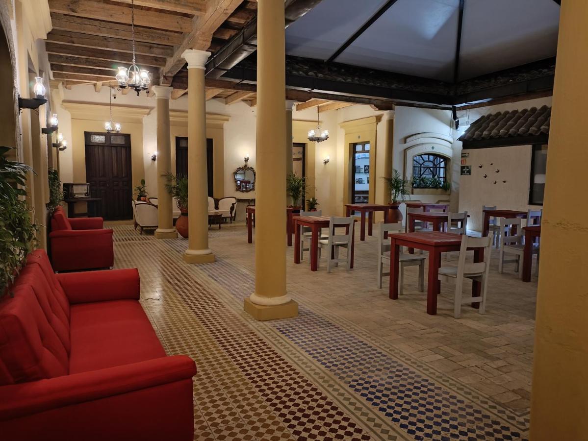 Hotel La Capilla ซานกริสโตบัล เด ลาสกาซาส ภายนอก รูปภาพ