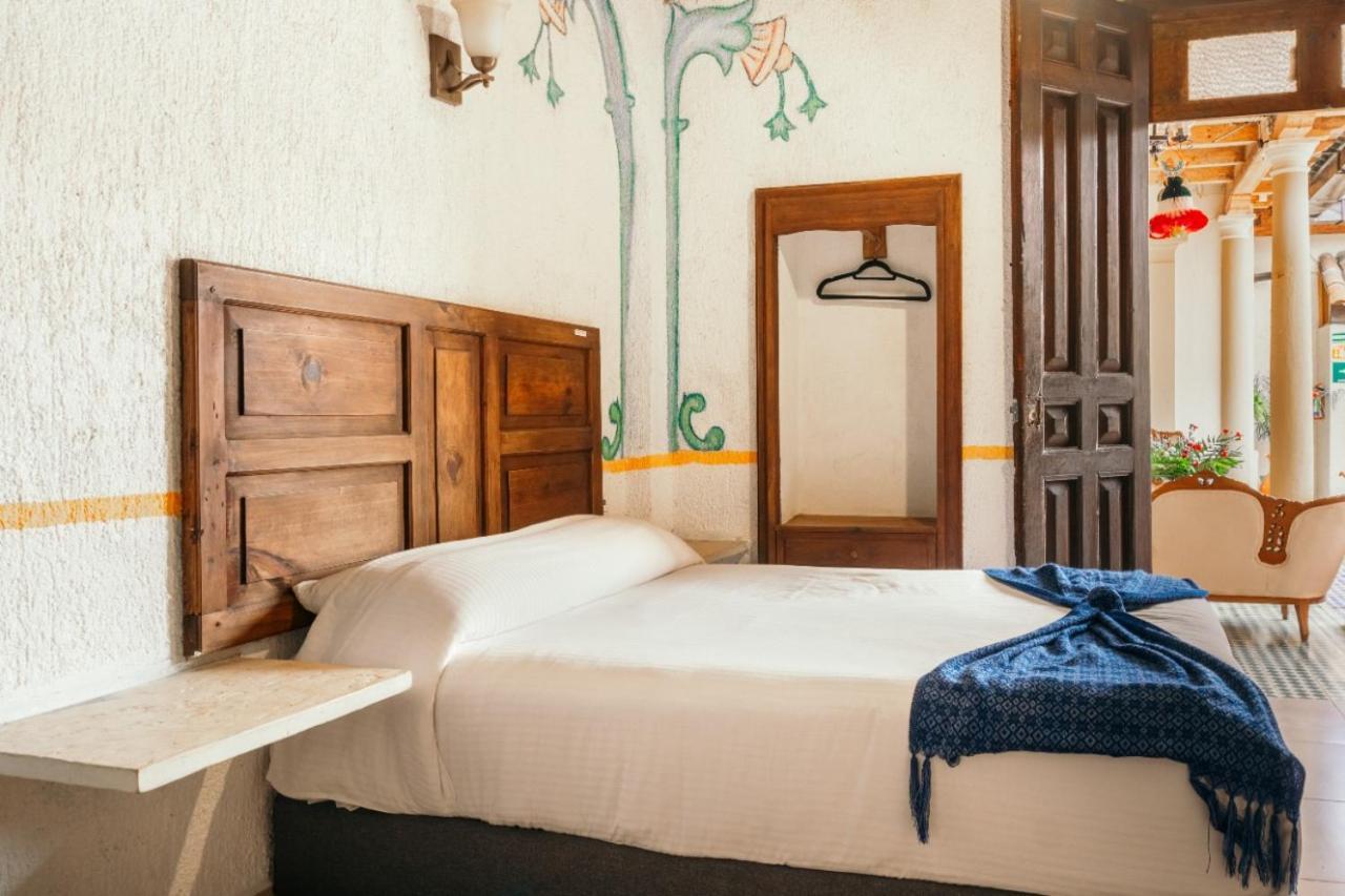 Hotel La Capilla ซานกริสโตบัล เด ลาสกาซาส ภายนอก รูปภาพ
