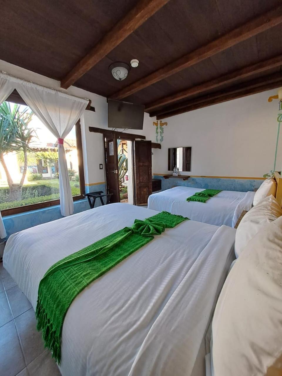 Hotel La Capilla ซานกริสโตบัล เด ลาสกาซาส ภายนอก รูปภาพ