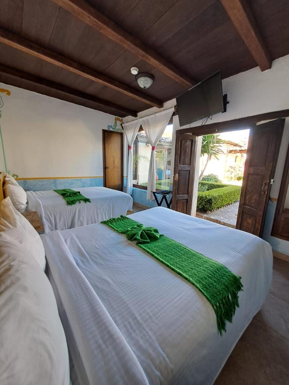 Hotel La Capilla ซานกริสโตบัล เด ลาสกาซาส ภายนอก รูปภาพ