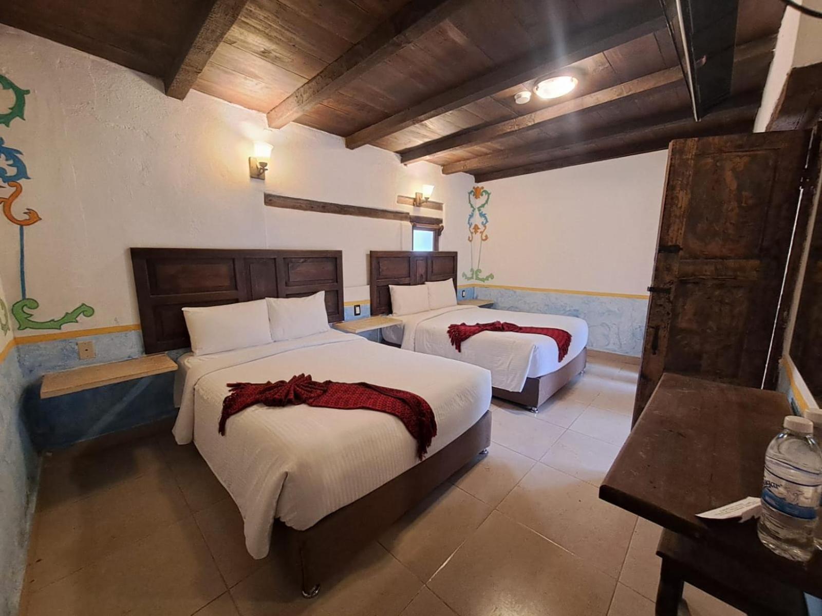 Hotel La Capilla ซานกริสโตบัล เด ลาสกาซาส ภายนอก รูปภาพ
