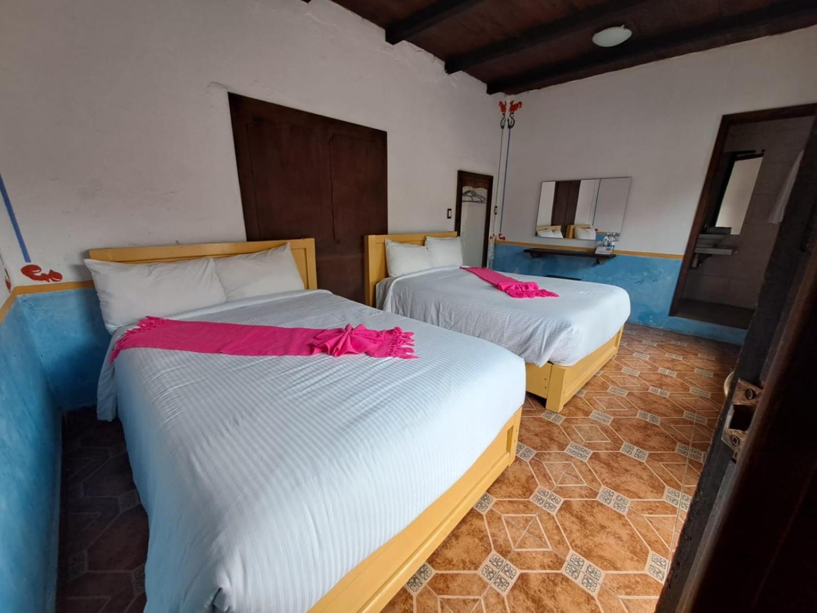 Hotel La Capilla ซานกริสโตบัล เด ลาสกาซาส ภายนอก รูปภาพ
