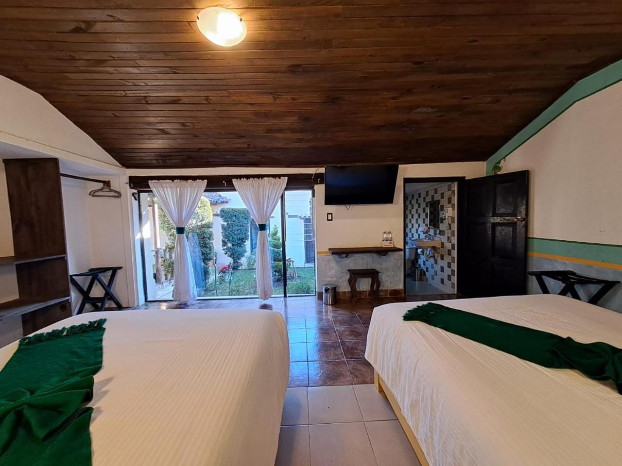 Hotel La Capilla ซานกริสโตบัล เด ลาสกาซาส ภายนอก รูปภาพ