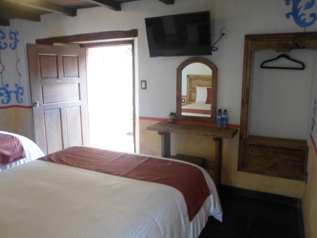 Hotel La Capilla ซานกริสโตบัล เด ลาสกาซาส ห้อง รูปภาพ
