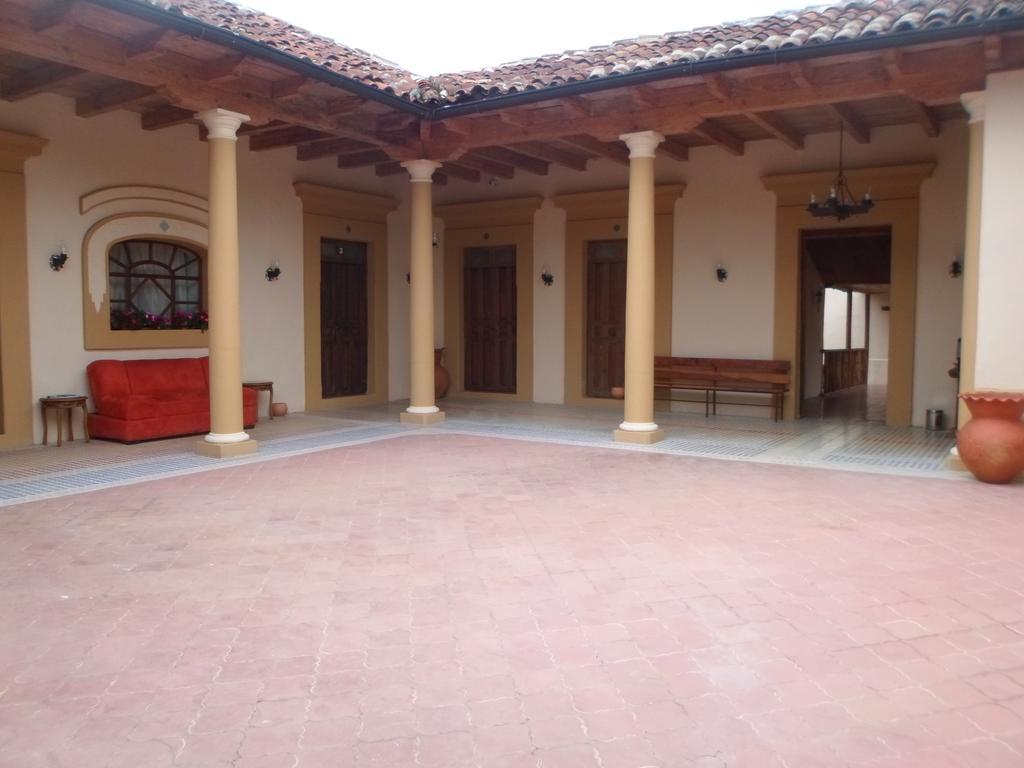 Hotel La Capilla ซานกริสโตบัล เด ลาสกาซาส ภายนอก รูปภาพ