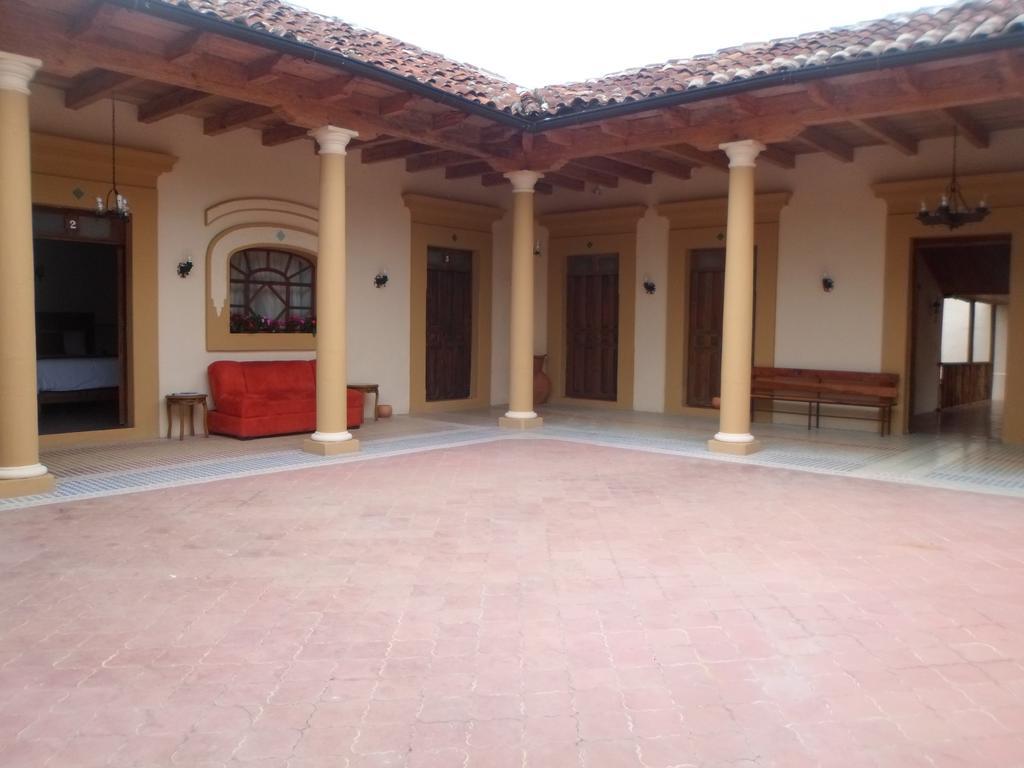 Hotel La Capilla ซานกริสโตบัล เด ลาสกาซาส ภายนอก รูปภาพ