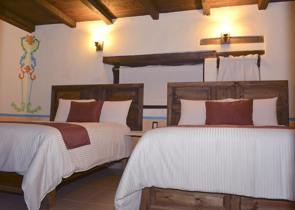 Hotel La Capilla ซานกริสโตบัล เด ลาสกาซาส ภายนอก รูปภาพ